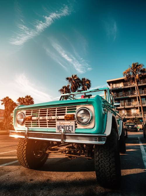 1975 Ford Bronco wallpaper for mobiles and tablets
