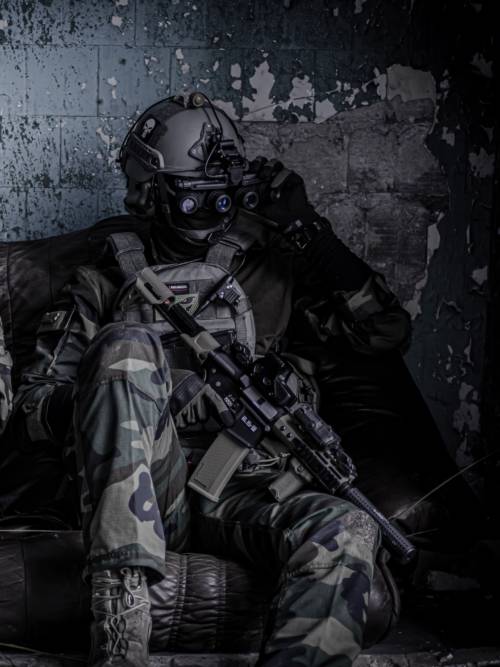 Airsoft player wallpaper for mobiles and tablets