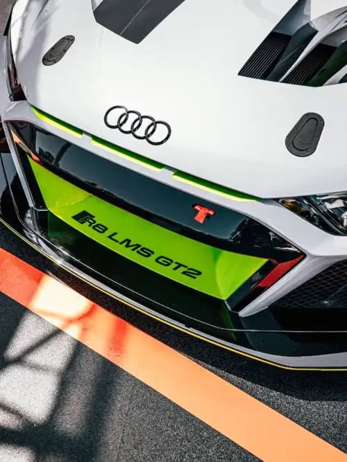 Audi R8 LMS GT2 wallpaper