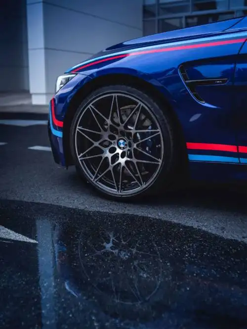BMW M4 wallpaper