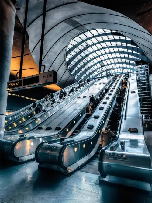 Canary Wharf Underground Station wallpaper