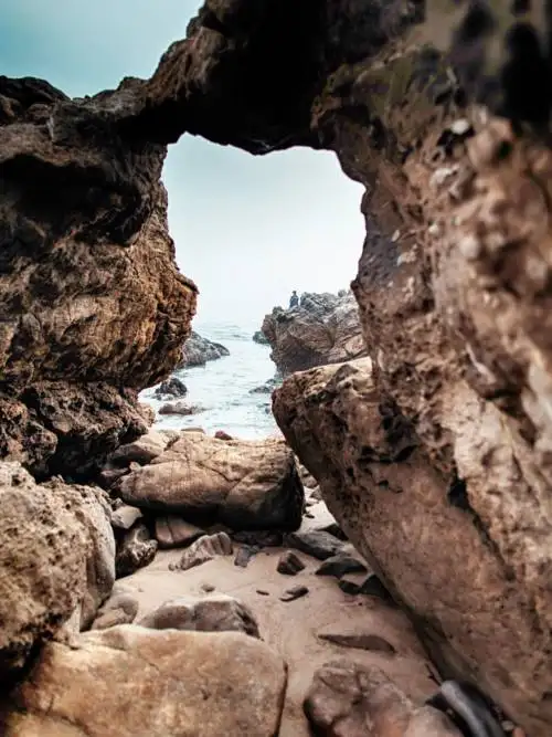 Natural arch wallpaper
