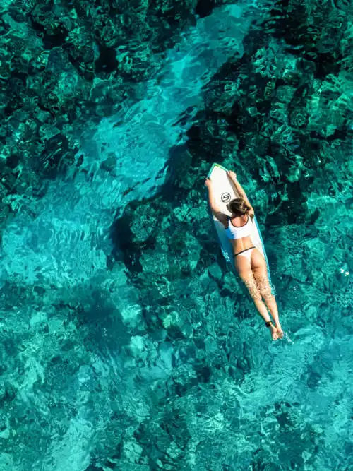 Surf in Maldives wallpaper