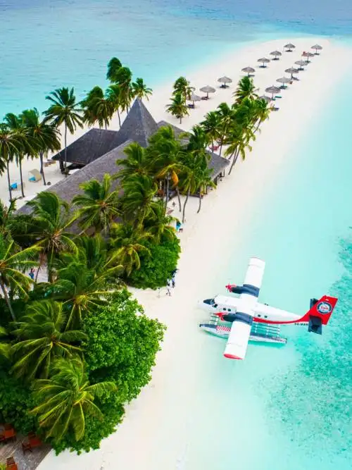 Veligandu Island Resort & Spa wallpaper