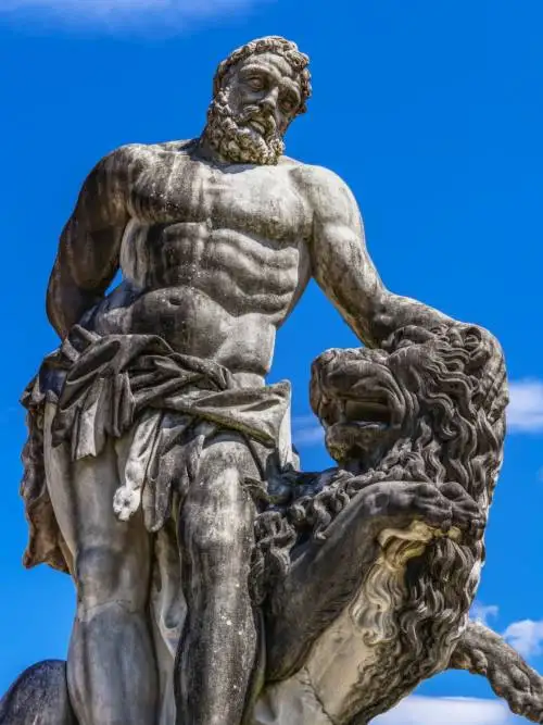 Statue des Herkules