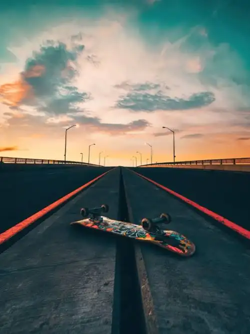 Skateboard på vägen