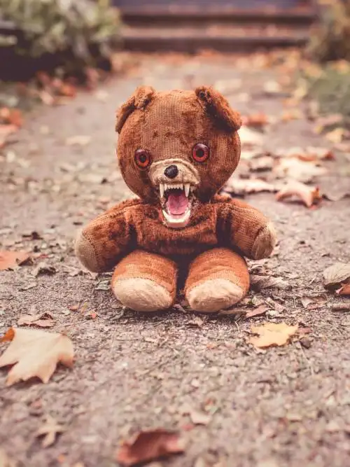 Horror cuddly bear